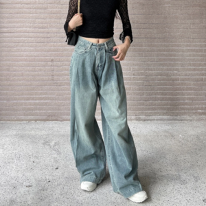Women's jeans, long straight, wide leg, pleated, high waist, retro style